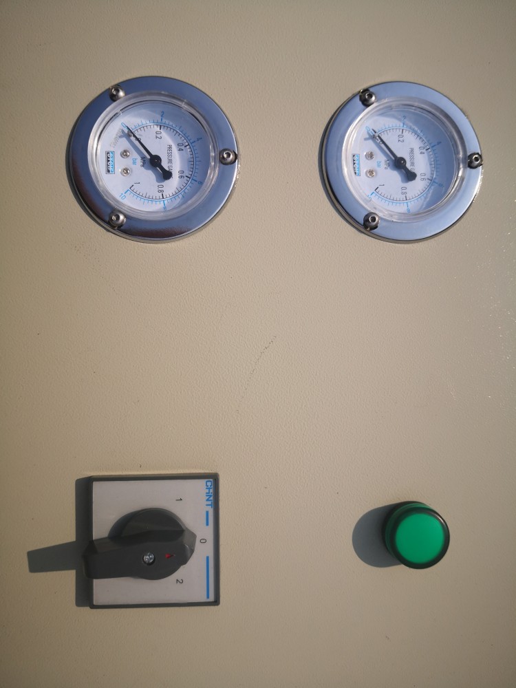 AU521F加油機(jī) (9)_conew1.jpg